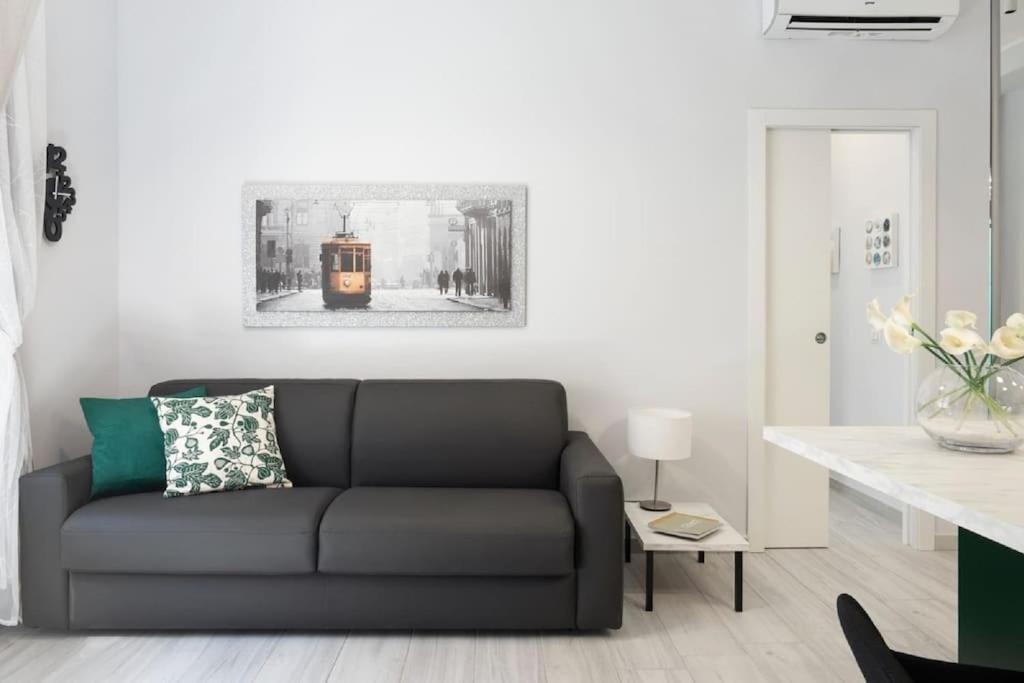 Ca' Lucia - Affitti Brevi Italia Apartment Milan Bagian luar foto